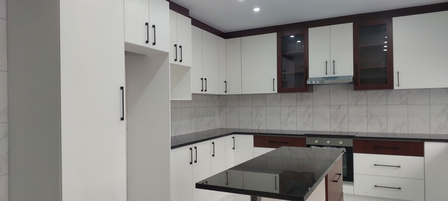 4 Bedroom Property for Sale in College Hill Eastern Cape